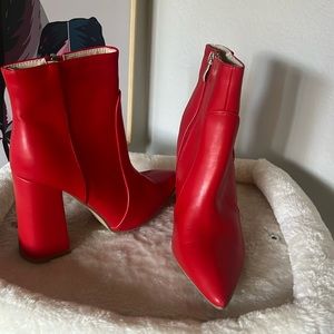 Heeled boots